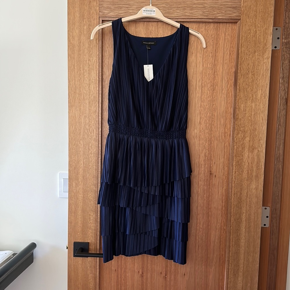 Navy Blue Banana Republic Dress, size small